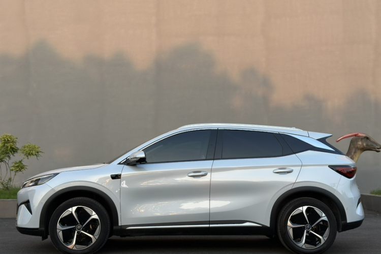 比亚迪 元PLUS 2025款 智驾版 510KM 超越型车身外观6005