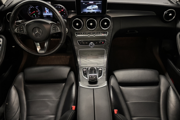 奔驰C级 2018款 C 200 L 运动版中控内饰7002