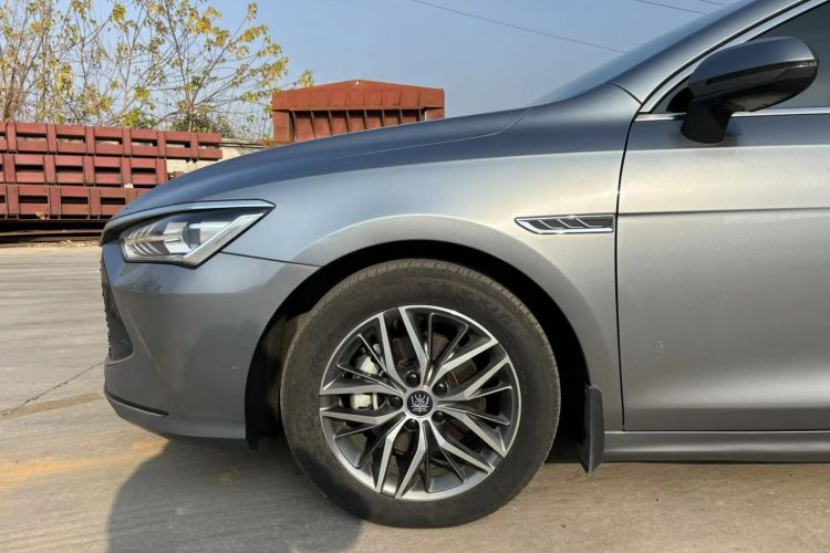 比亚迪 秦PLUS 2021款 DM-i 55KM 旗舰型车身外观6006