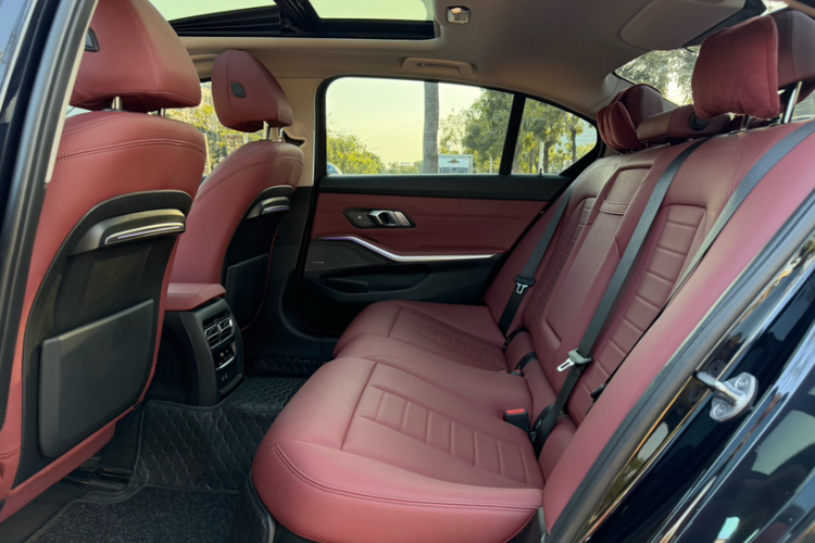 宝马3系 2021款 改款 325Li M运动曜夜套装中控内饰7009