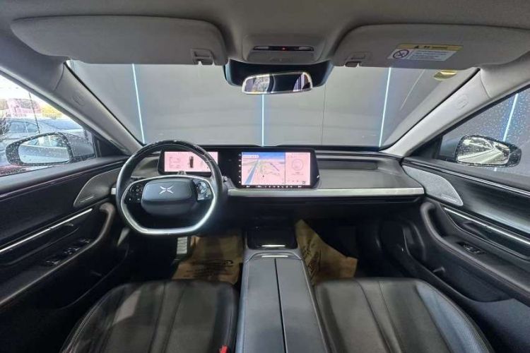 小鹏P7 2020款 670E车身外观6011