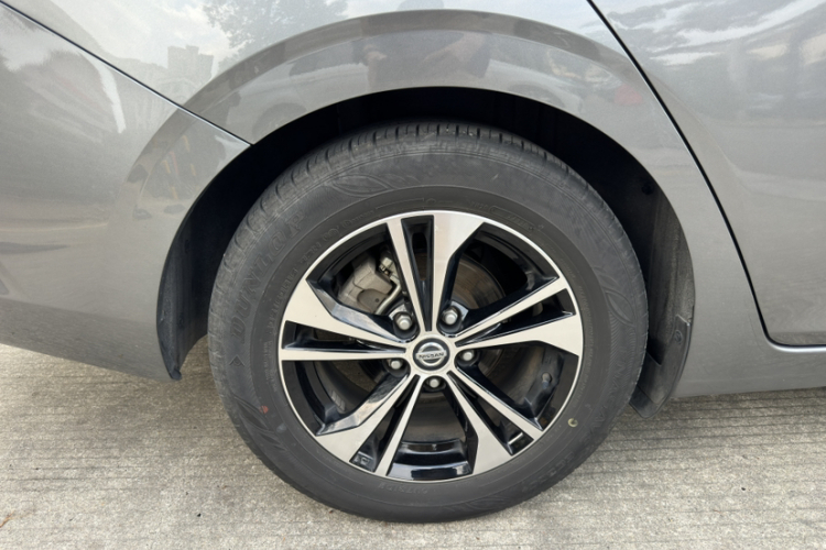 日产 轩逸 2021款 1.6L XL CVT智享版局部细节9007