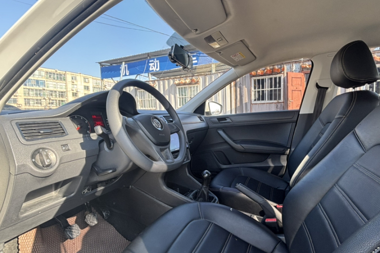 大众 桑塔纳 2019款 1.5L 手动风尚版 国VI车身外观6007