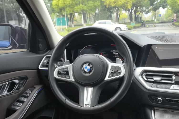 宝马3系 2020款 改款 325Li M运动曜夜套装中控内饰7002