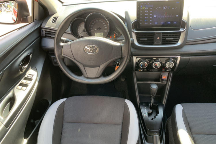 丰田 YARiS L 致炫 2021款 致炫X 1.5L CVT领先版中控内饰7005