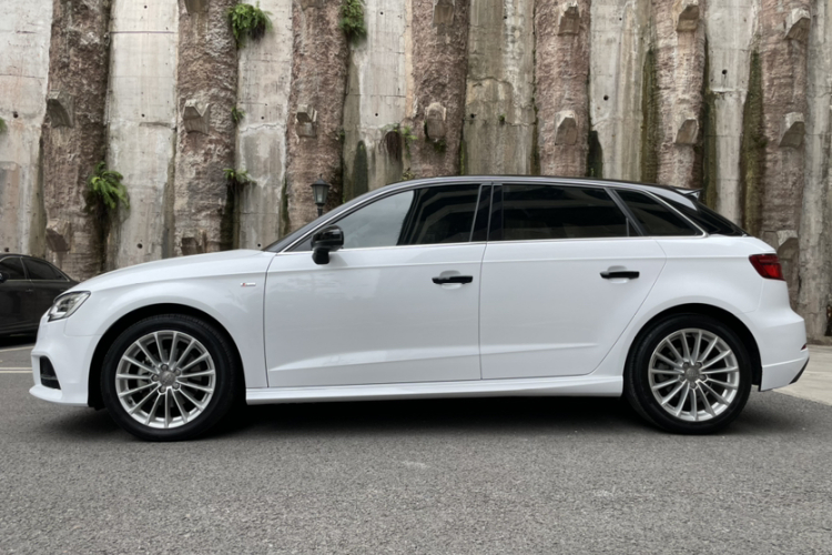 奥迪A3 2017款 Sportback 35 TFSI 时尚型车身外观6003
