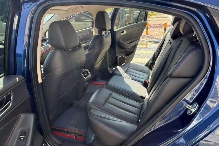 奇瑞 艾瑞泽5 PLUS 2021款 小泽 1.5T CVT智PLUS中控内饰7003