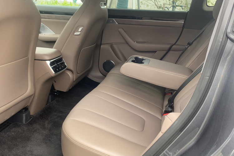 鸿蒙智行 智界R7 2025款 增程 251km Max中控内饰7002