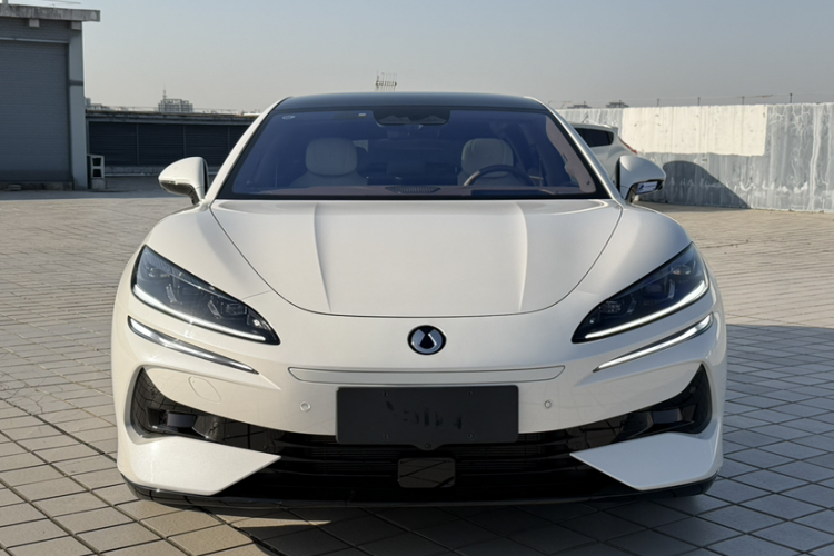 腾势Z9GT 2024款 1100四驱Max版车身外观6003