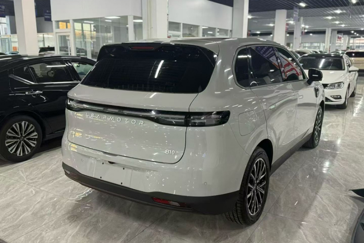 零跑汽车 零跑B10 2025款 510悦享版车身外观6005