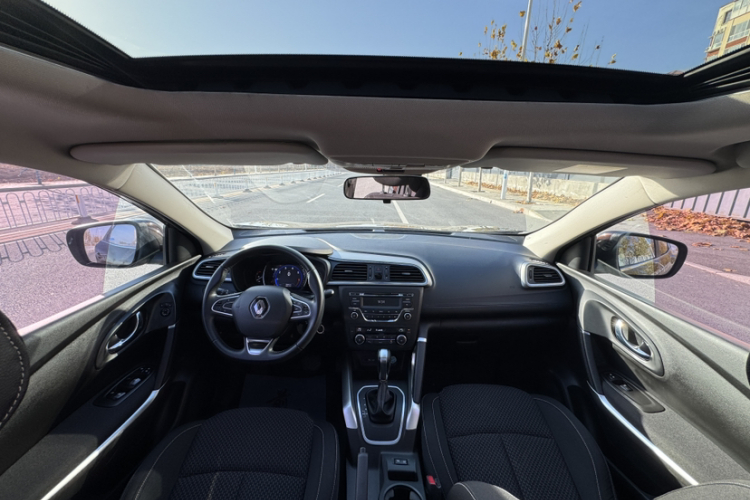 雷诺 科雷嘉 2017款 2.0L 两驱舒适版中控内饰7001