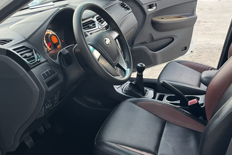 比亚迪F3 2016款 1.5L 手动豪华型中控内饰7002