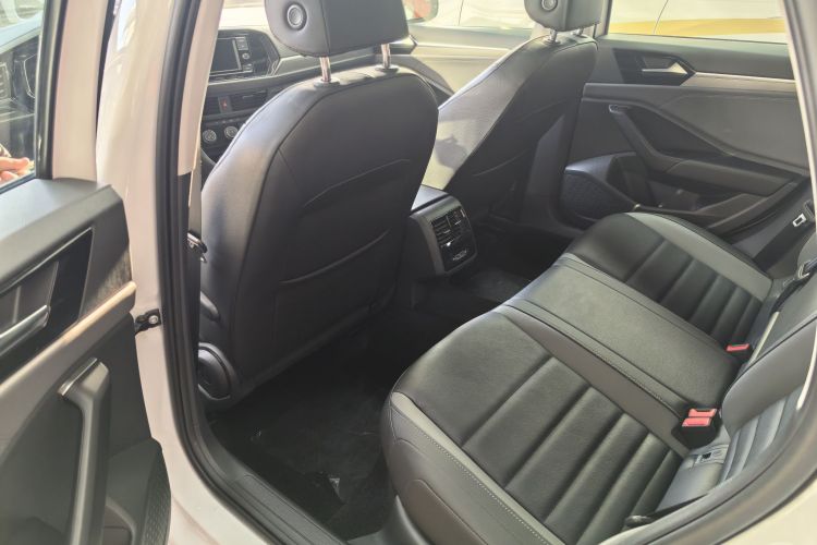 大众 速腾 2019款 200TSI DSG舒适型 国VI中控内饰7003