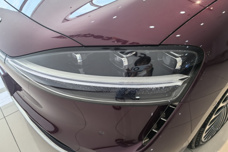 鸿蒙智行 享界S9 2024款 纯电 Ultra 四驱旗舰版中控内饰7004