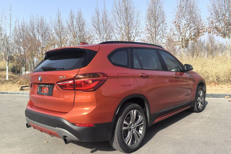 宝马X1 2018款 xDrive20Li 尊享型车身外观6004
