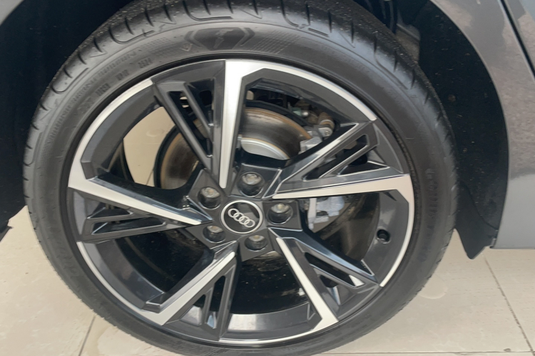 奥迪A3 2023款 改款 Sportback 35 TFSI 时尚运动型局部细节9004