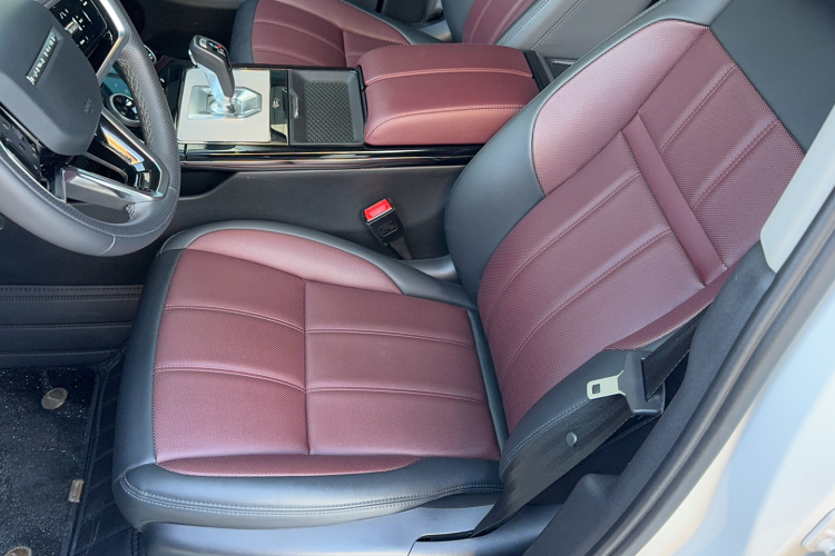 路虎 揽胜极光 2022款 改款 极光L 249PS R-Dynamic 豪华版局部细节19