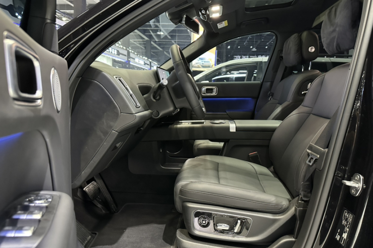 理想汽车 理想L9 2024款 Ultra车身外观6005