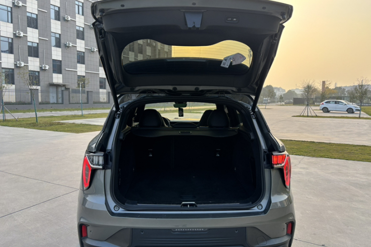 领克01 2021款 2.0TD 四驱劲Halo局部细节23