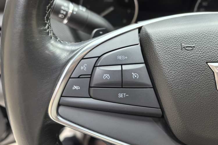 凯迪拉克CT6 2017款 28T 精英型中控内饰7007