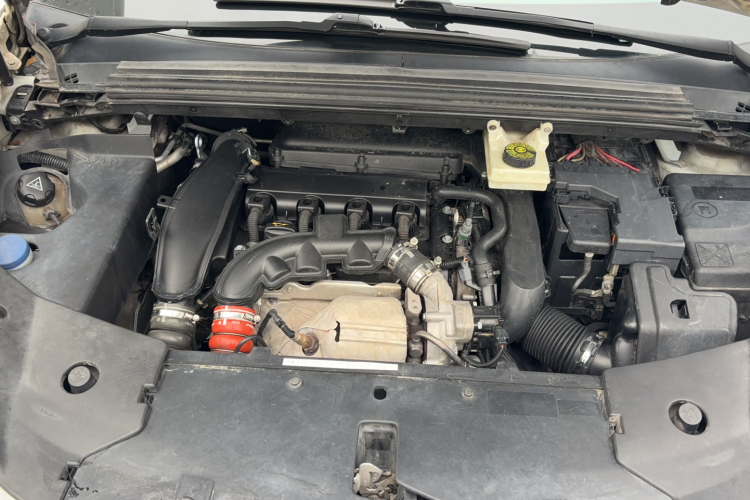 DS 5 2013款 1.6T 雅致版THP160局部细节24