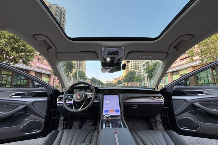 红旗H5 2023款 2.0T 自动智联旗畅版中控内饰7002