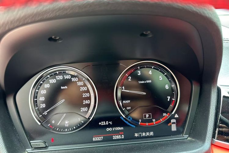 宝马X2 2021款 改款 sDrive25i M越野套装中控内饰15