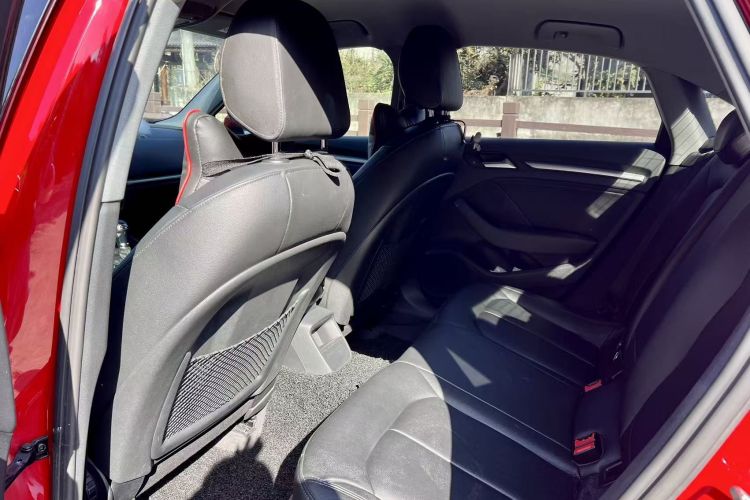 奥迪A3 2018款 30周年年型 Limousine 35 TFSI 进取型中控内饰7004