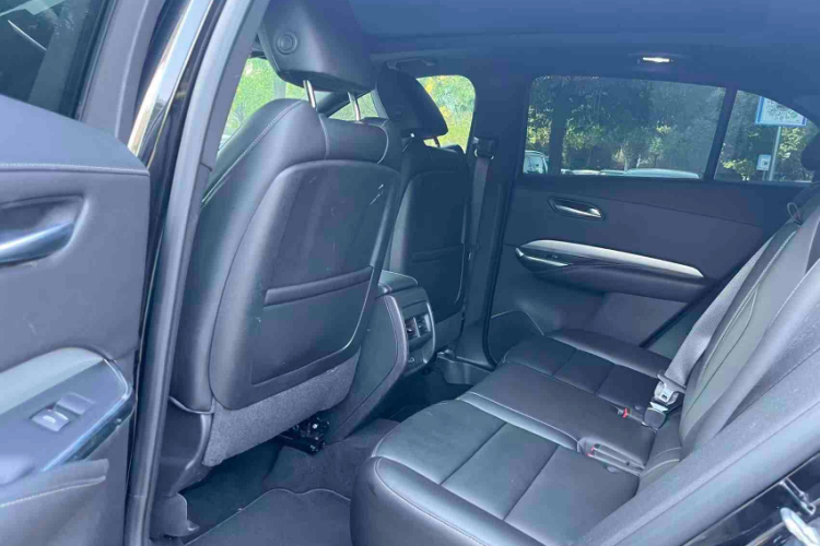 凯迪拉克XT4 2021款 28T 两驱豪华型中控内饰7002