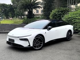 小鹏P7+ 2024款 长续航 Max