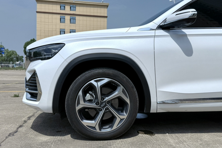 吉利汽车 星越L 2024款 2.0TD 高功自动两驱云起版车身外观6008