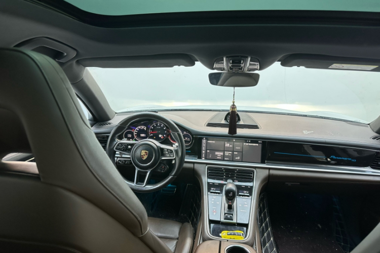 保时捷 2017款 Panamera 4S 2.9T中控内饰7001