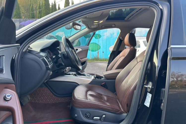 奥迪A6L 2016款 45 TFSI quattro 运动型中控内饰7002