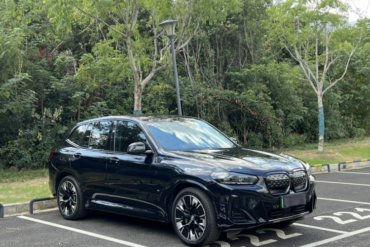 宝马iX3 2023款 创领型车身外观6001