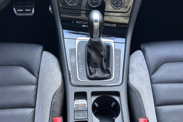 大众 高尔夫 2016款 1.4TSI 自动R-Line中控内饰7001