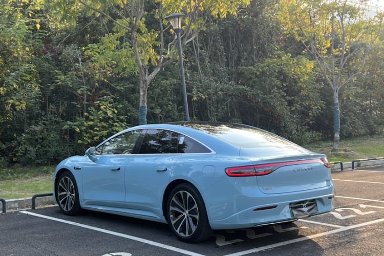 鸿蒙智行 智界S7 2025款 705km Max车身外观6004