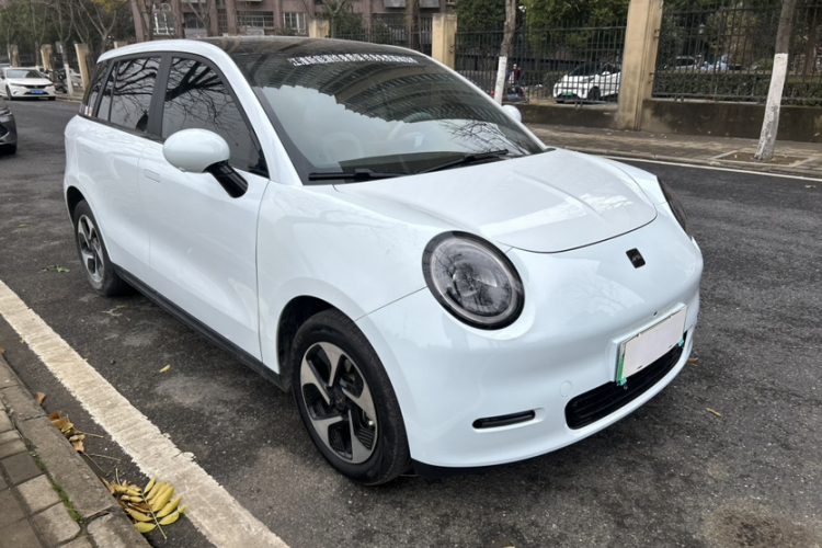 江淮钇为 钇为3 2023款 505km Air车身外观6006