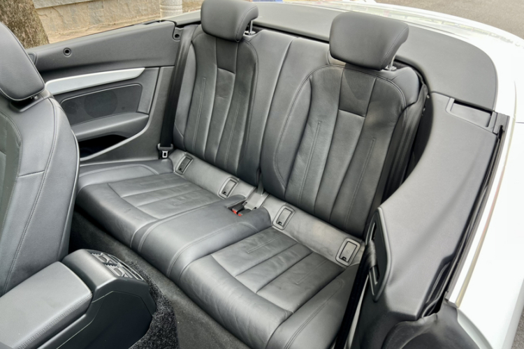 奥迪A5 2017款 Cabriolet 40 TFSI 时尚型中控内饰7002