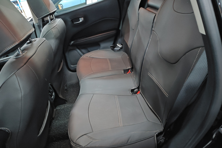 Jeep 指南者 2017款 200T 自动家享版中控内饰7002