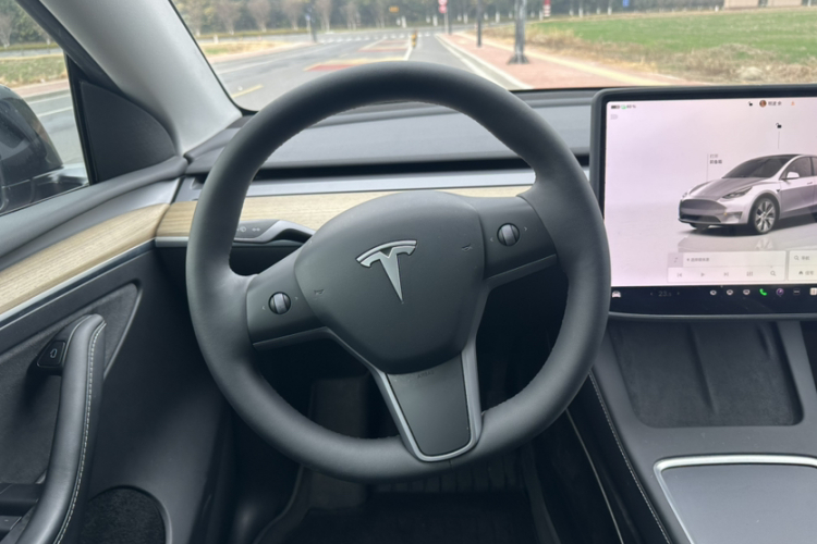 特斯拉 Model Y 2022款 后轮驱动版局部细节13