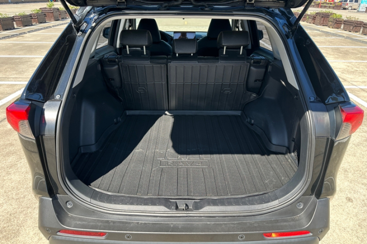 丰田 RAV4荣放 2023款 双擎 2.5L E-CVT两驱精英版局部细节23