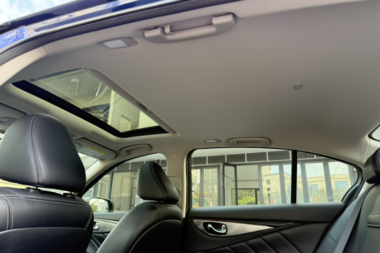 英菲尼迪Q50L 2018款 2.0T 逸享版 国VI局部细节22