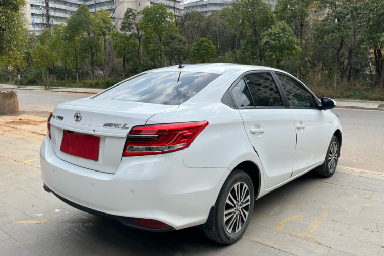 丰田 YARiS L 致享 2020款 1.5L CVT领先版车身外观6003