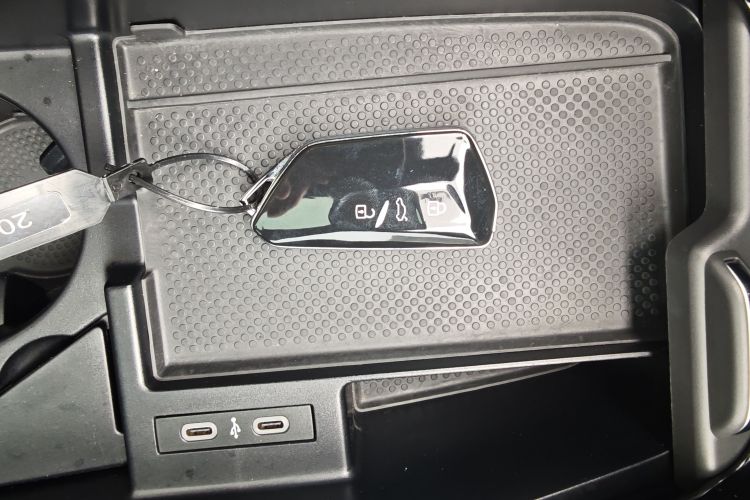 大众 ID.4 X 2021款 Pure 纯净版中控内饰7012