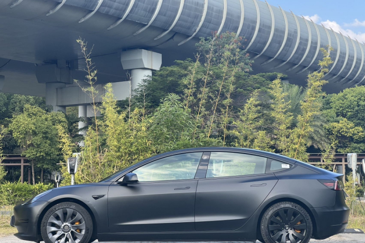 特斯拉 Model 3 2021款 标准续航后驱升级版车身外观6004