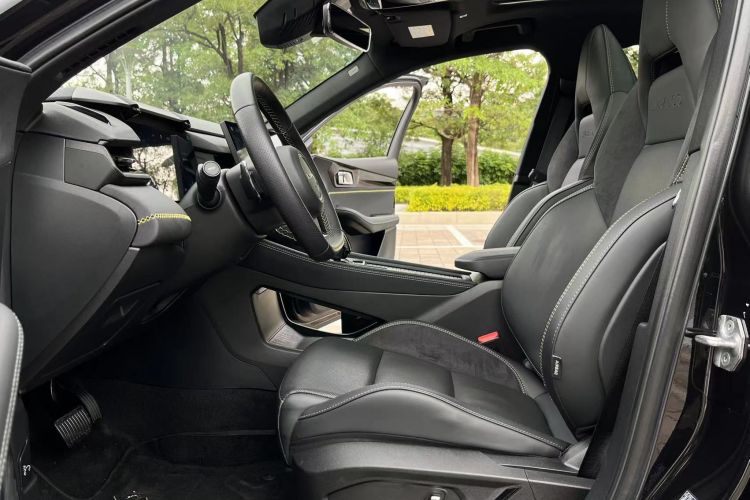 领克03 2023款 2.0TD DCT劲Pro中控内饰7001