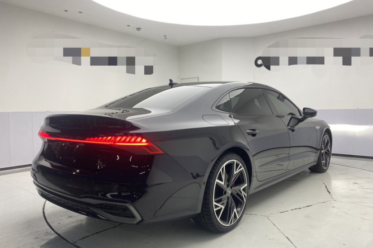 奥迪A7L 2024款 45 TFSI quattro 黑武士版车身外观6003