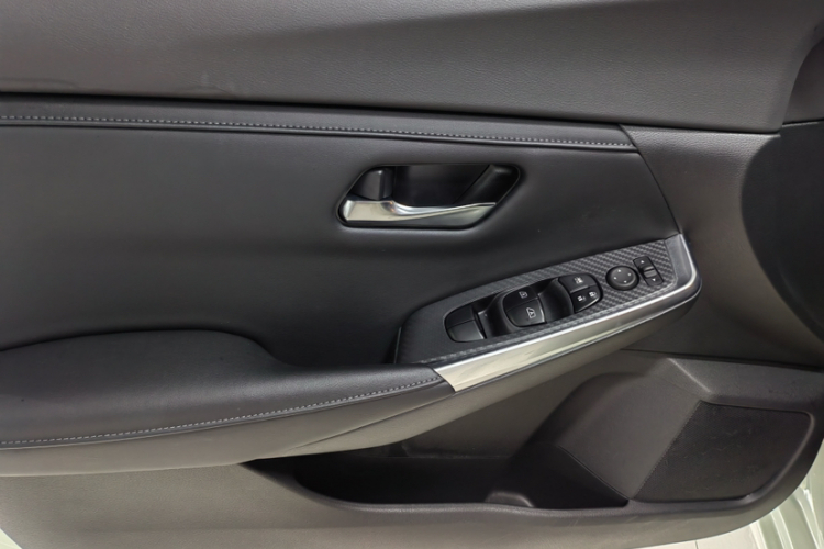 日产 轩逸 2022款 1.6L XL CVT悦享版中控内饰7007