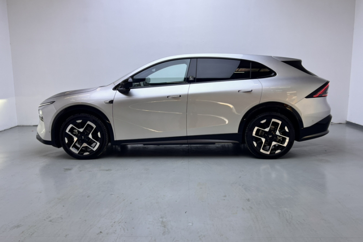 小鹏G7 2025款 702 超长续航 Max车身外观6003