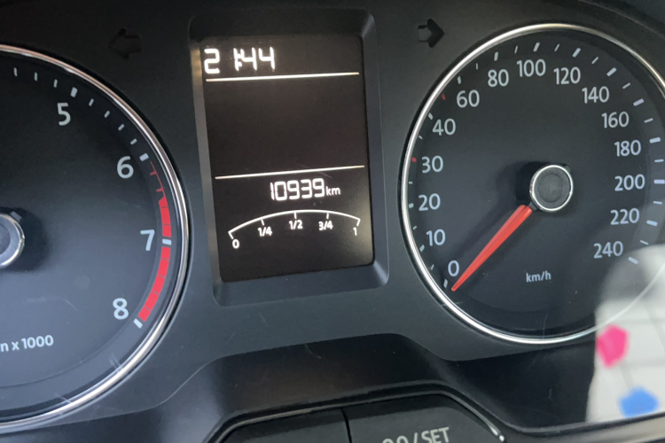 大众 朗逸 2013款 改款经典 1.6L 自动舒适版中控内饰15